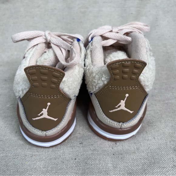 Nike Jordan 4 Retro Where the Wild Things Are Kid's Size 12C - Picture 4 of 8